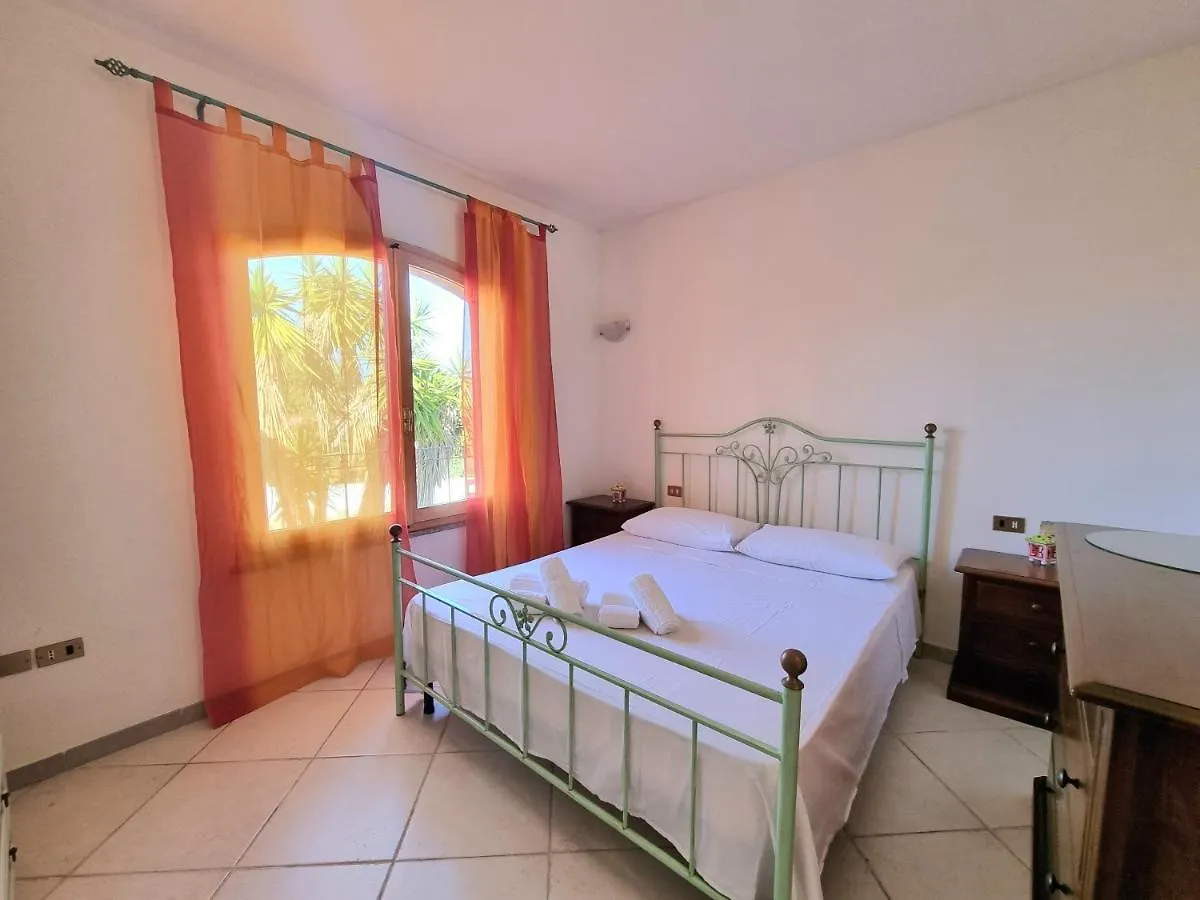 פורטו סן פאולו Luminosa Villetta A Vicino Al Mare בית נופש פורטו סן פאולו